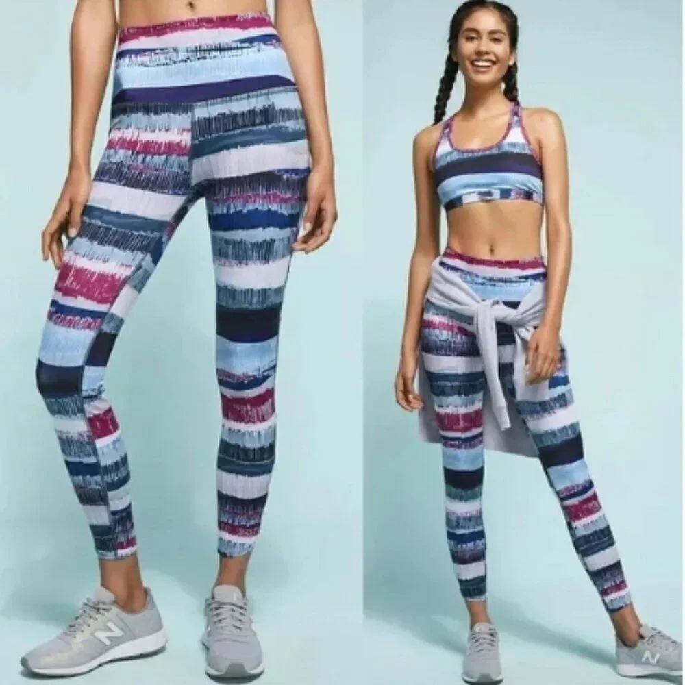 Like New! BEYOND YOGA Lux High Rise Midi Leggings in Palm Shadow Print in M